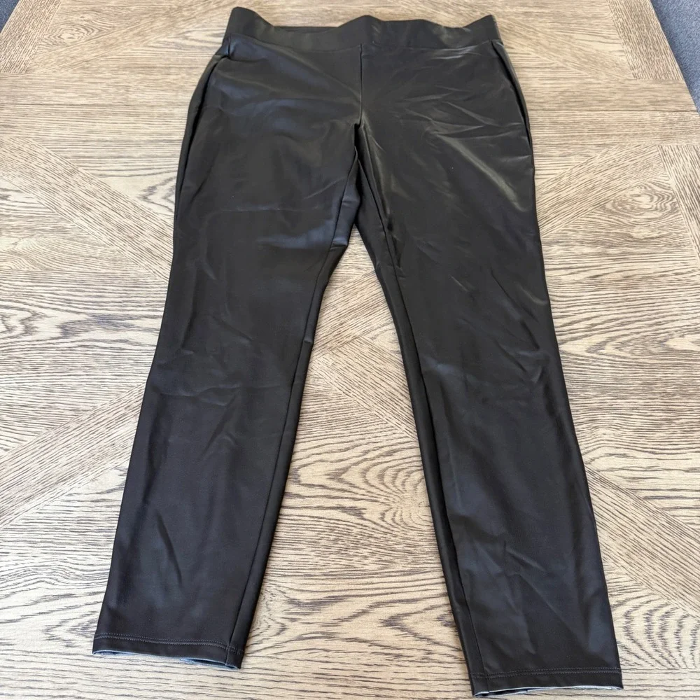 LOFT Black Faux Leather Leggings Slim Tapered Pants Size L Seam Detail
